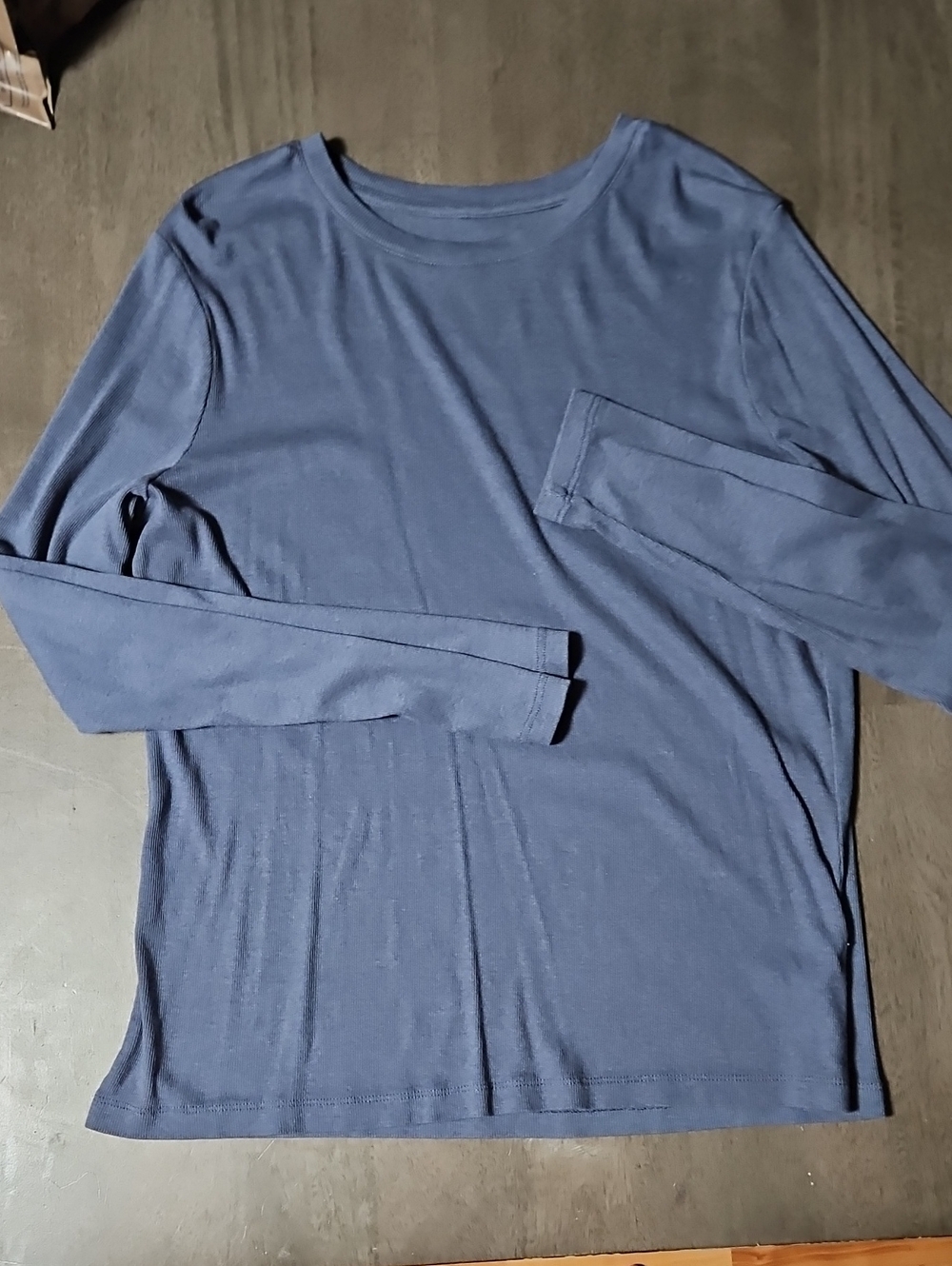 a new day Men's Long Sleeve Crewneck Shirt in Blue